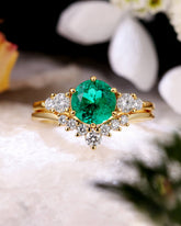 VIRELUNE Round Shaped Lab Emerald Engagement Ring Set